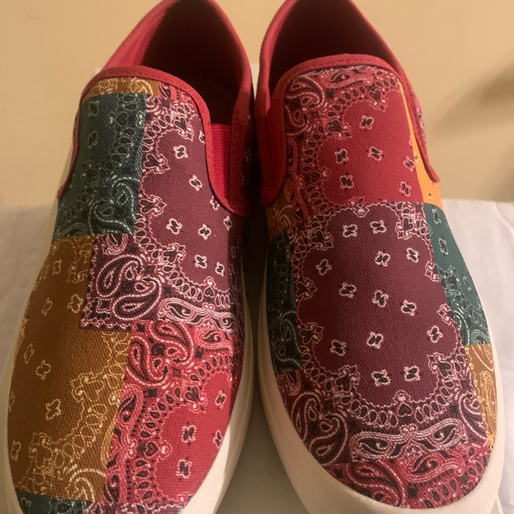 Men Red Bandana Goring Padded Reins Round Toe Platform Slip on Sneakers Size 7 M